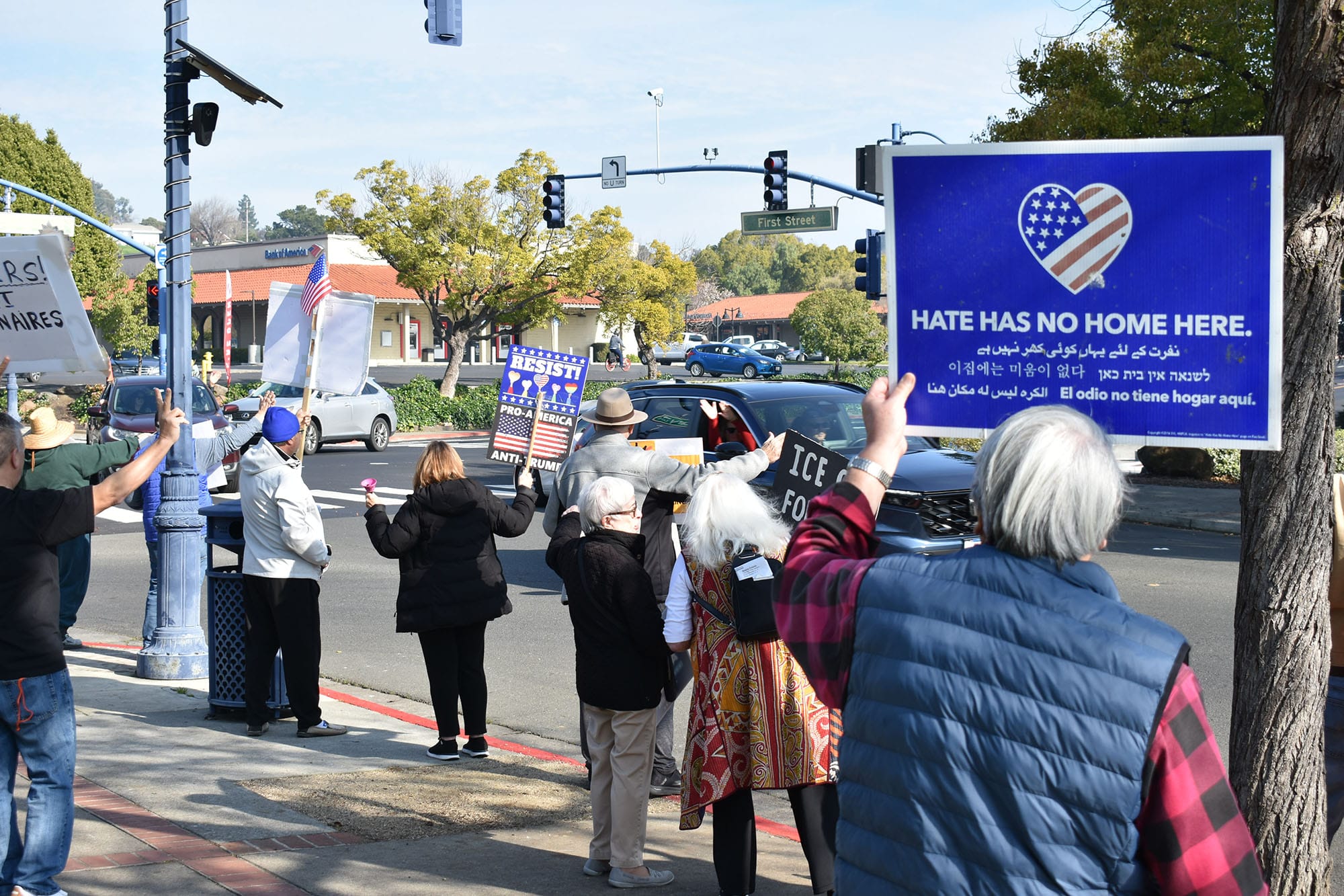 Drivers wave at protestors in Benicia. Photo: Gretchen Smail