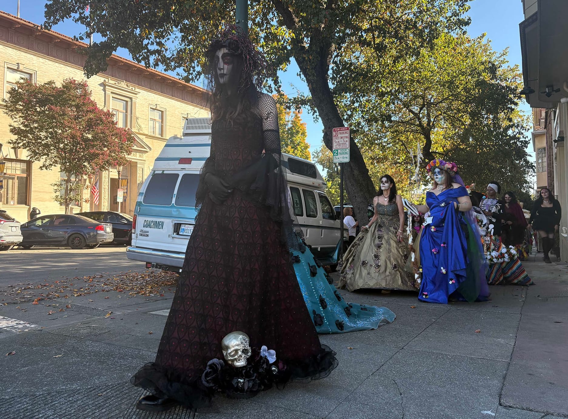 Vallejo celebrates Día de Muertos despite raid fears
